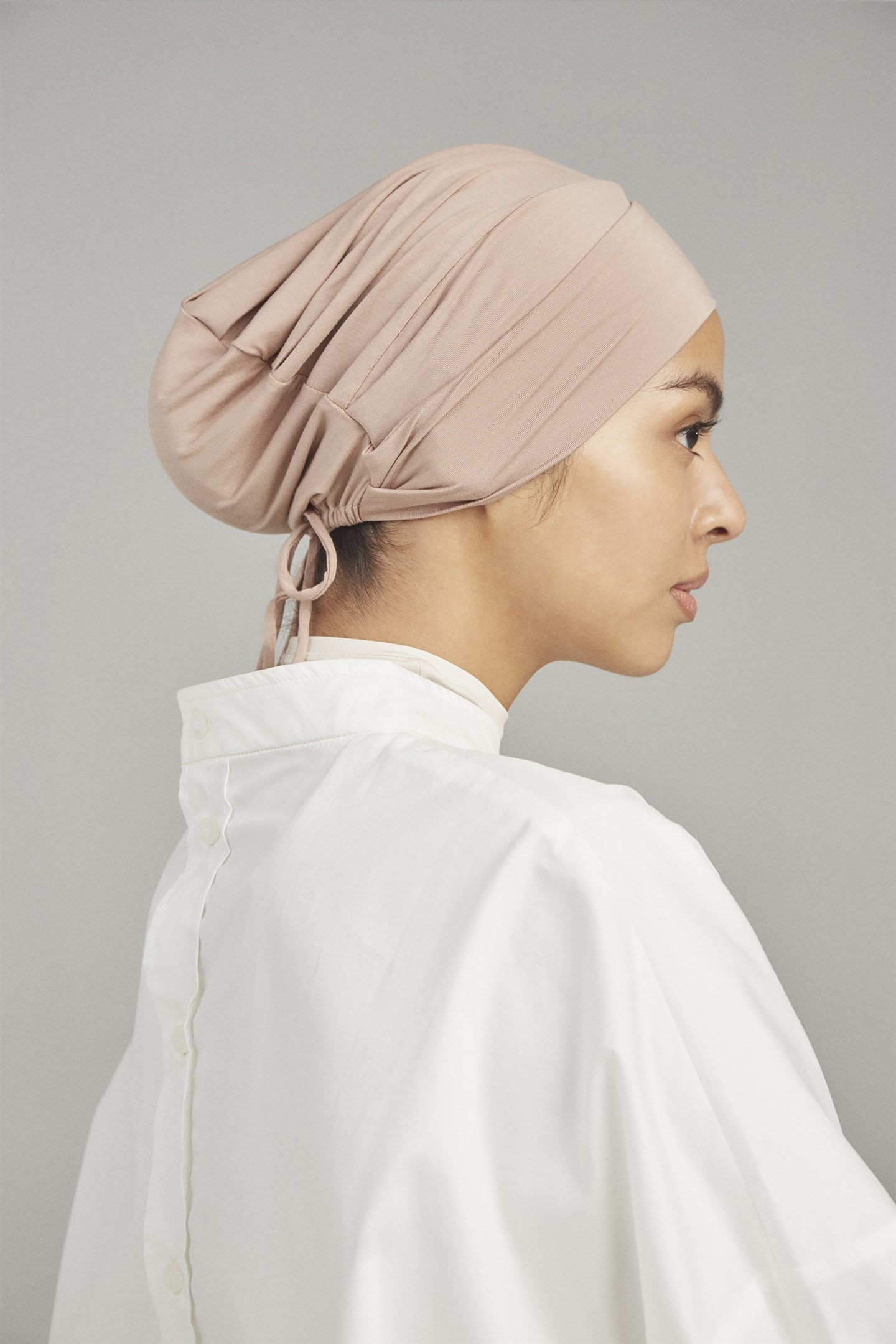 BASIRA CRISS-CROSS HALF UNDERSCARF – Arumn
