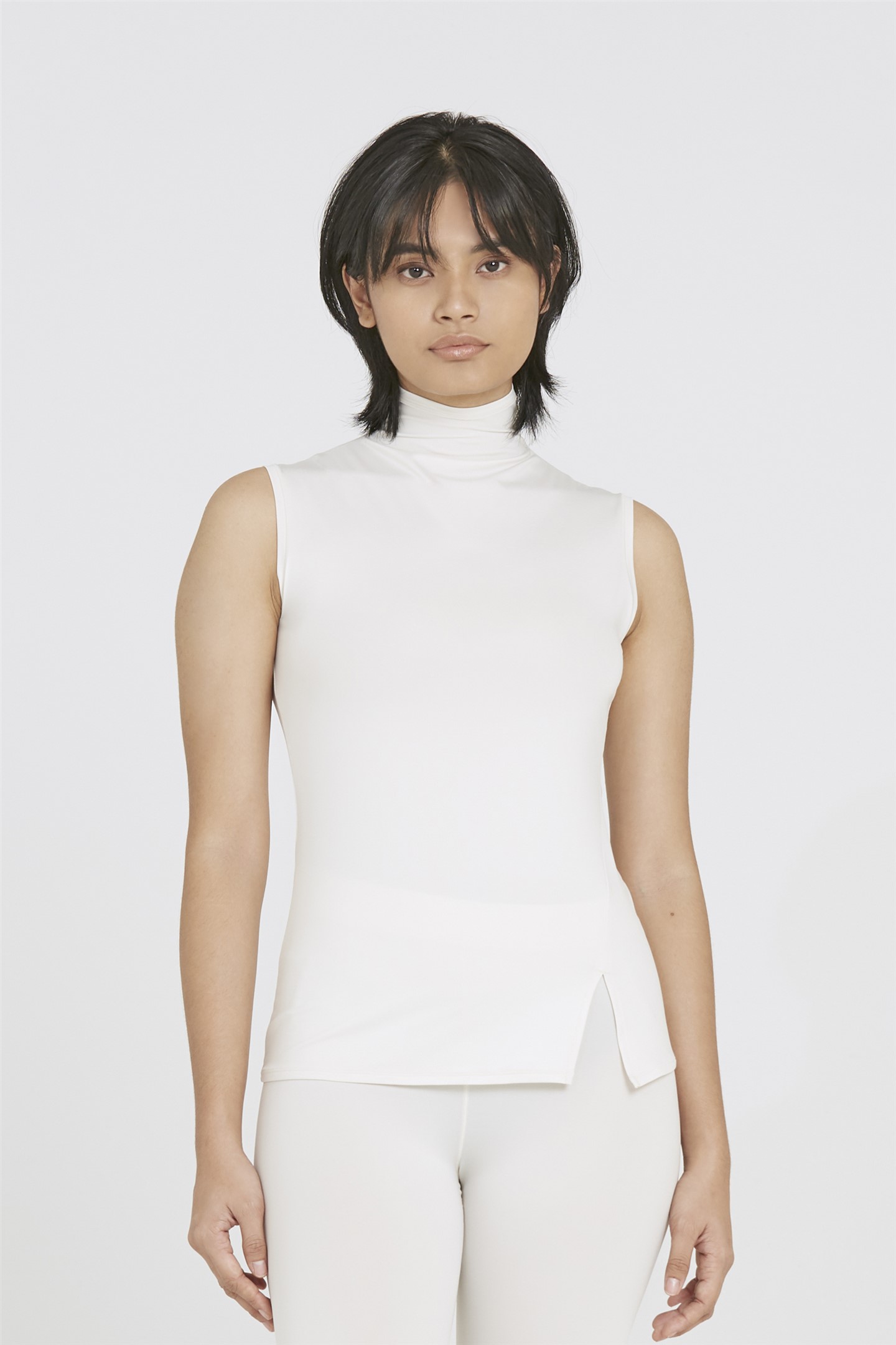 ELMINA SLEEVELESS TURTLENECK - CRYSTAL BLUSH 01
