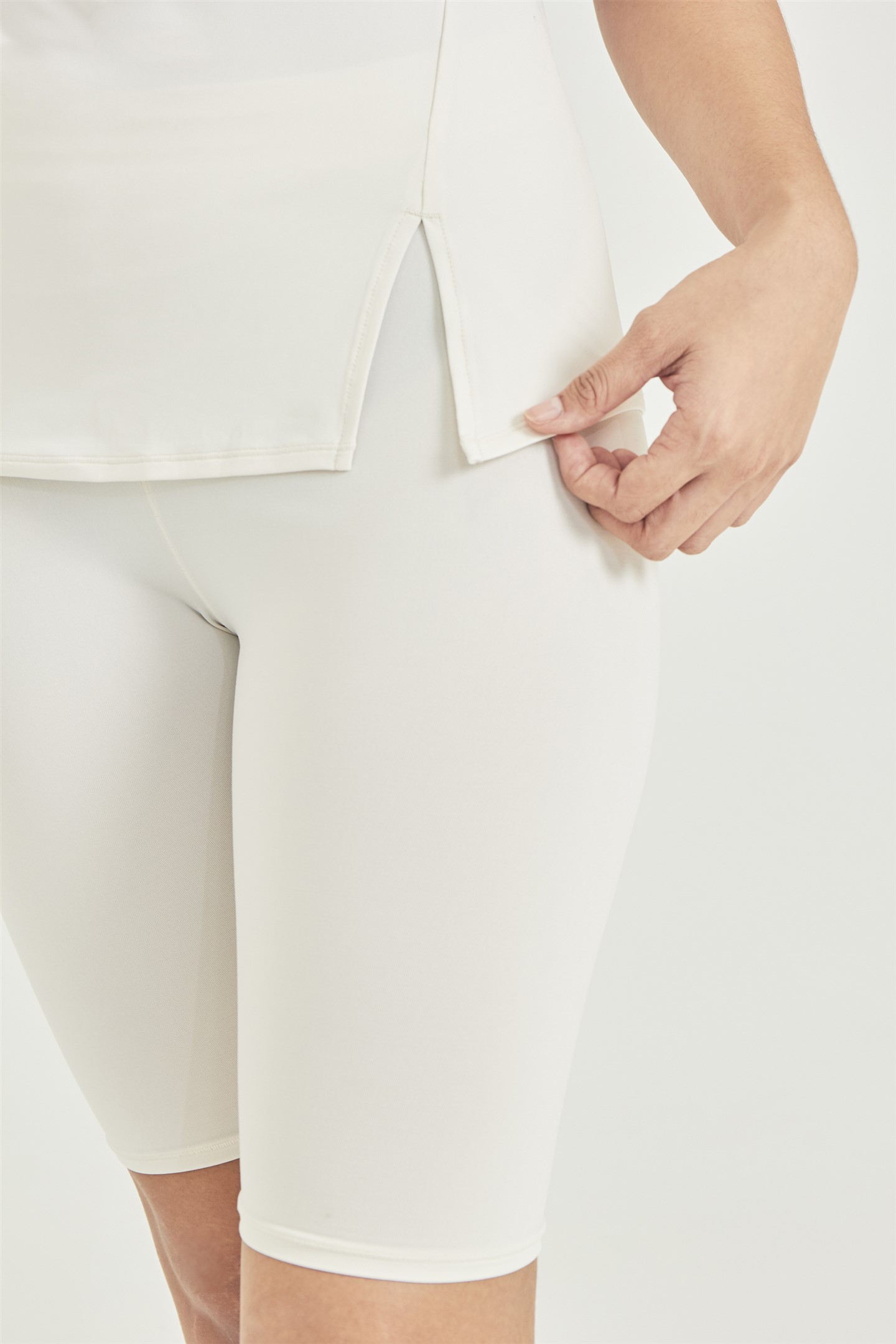 ELMINA SLEEVELESS TURTLENECK - CRYSTAL BLUSH 03